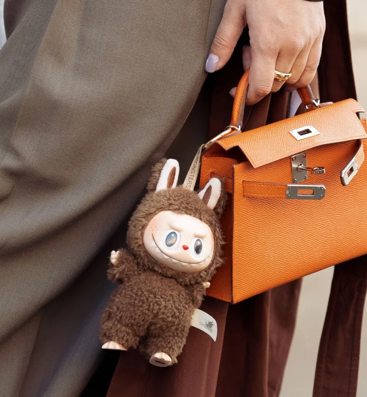 labubu-bag-charm-trend-UNI